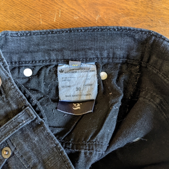 YOGA JEANS Washed Black Straight Leg Raw Hem Jeans 30 - Picture 5 of 11